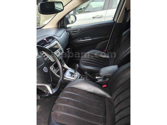 Sahibinden Lancia Delta 1.6 MJet Otomatik 2011l