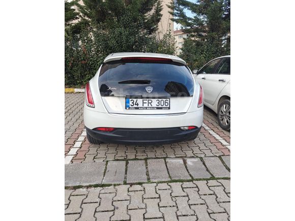 Sahibinden Lancia Delta 1.6 MJet Otomatik 2011l