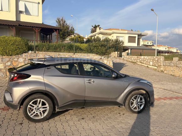 Sahibinden Toyota C-HR 1.8 Hybrid Flame 2021 Model 