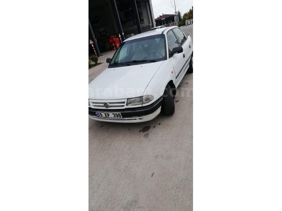 Sahibinden Opel Astra 1.4 Comfort 2001 Model  311.000 km Beyaz