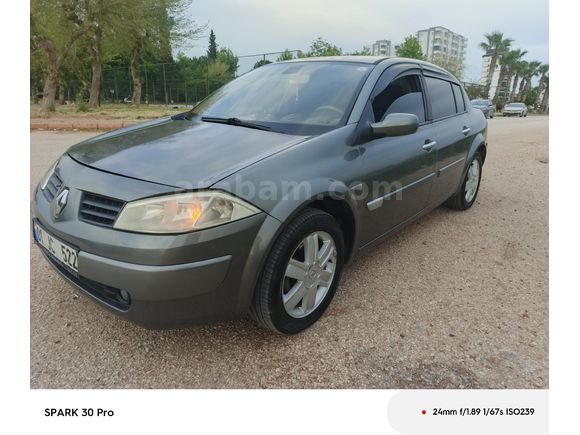 Sahibinden Renault Megane 1.5 dCi Dynamique 2006 Model  327.000 km Gri