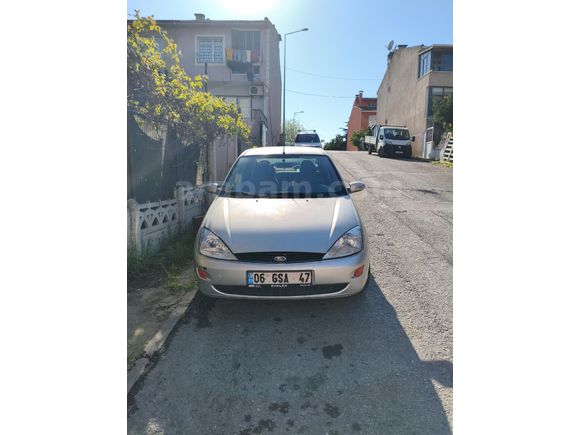 Ford Focus 1.6 Ghia 2001 Model Otomatik
