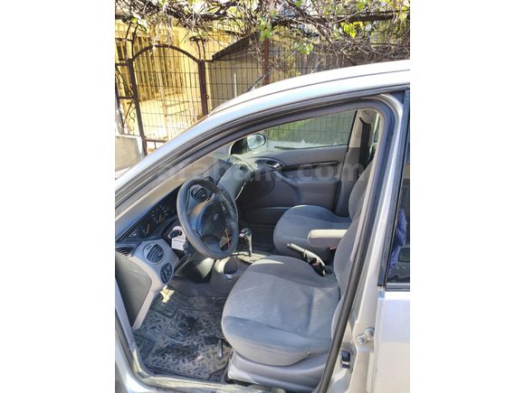 Ford Focus 1.6 Ghia 2001 Model Otomatik