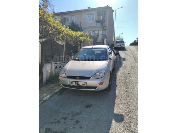 Ford Focus 1.6 Ghia 2001 Model Otomatik