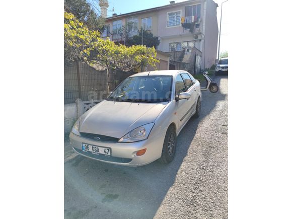Ford Focus 1.6 Ghia 2001 Model Otomatik