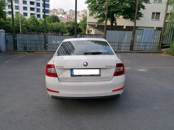 Sağlık Çalışanından Temiz Aile Aracı
