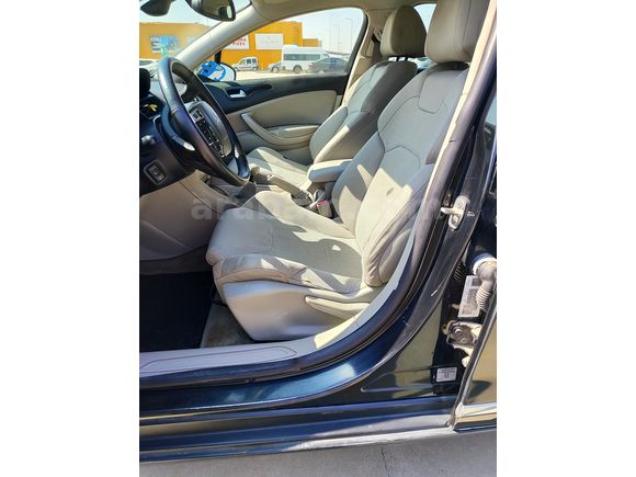 Citroen C5 2012 1.6 HDi Confort
