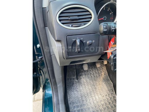 2009 MODEL FOCUS EMSALSİZ KM TRDE TEK RENK