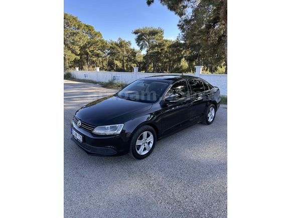 Sahibinden Volkswagen Jetta 1.6 TDi Trendline 2011 Model Antalya