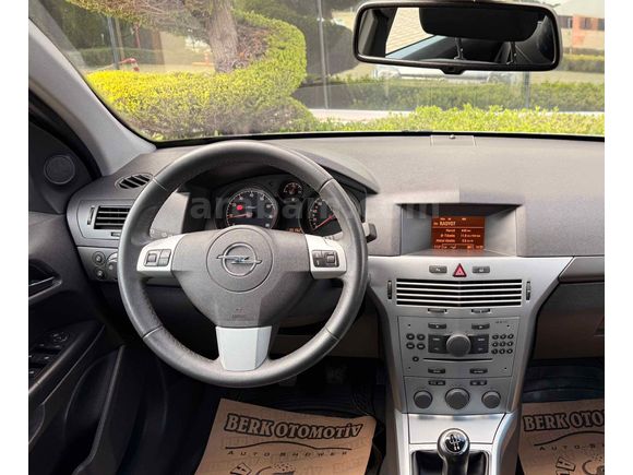 Galeriden Opel Astra 1.6 Essentia Konfor 2012 Model Manisa