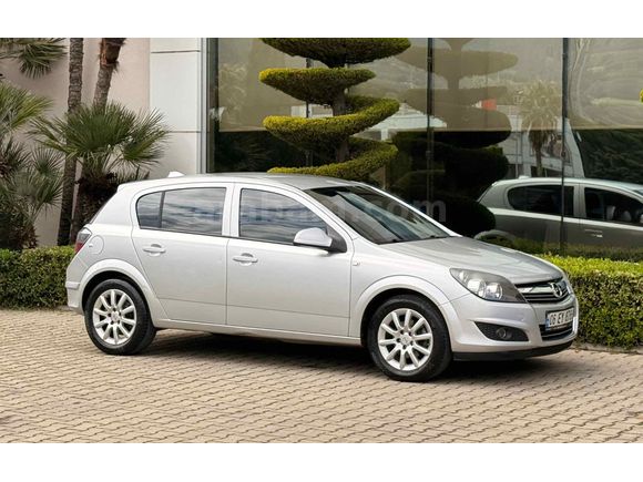 Galeriden Opel Astra 1.6 Essentia Konfor 2012 Model Manisa