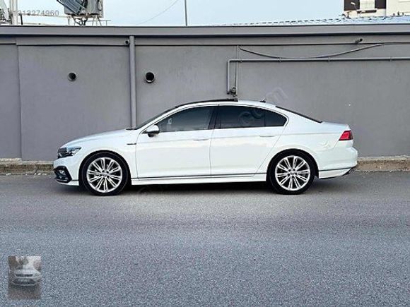 HATASIZ BOYASIZ 24 BİN KM R-LİNE PASSAT