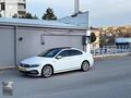HATASIZ BOYASIZ 24 BİN KM R-LİNE PASSAT