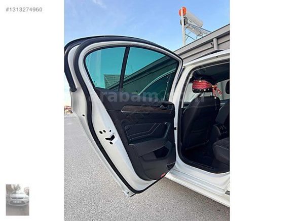 HATASIZ BOYASIZ 24 BİN KM R-LİNE PASSAT