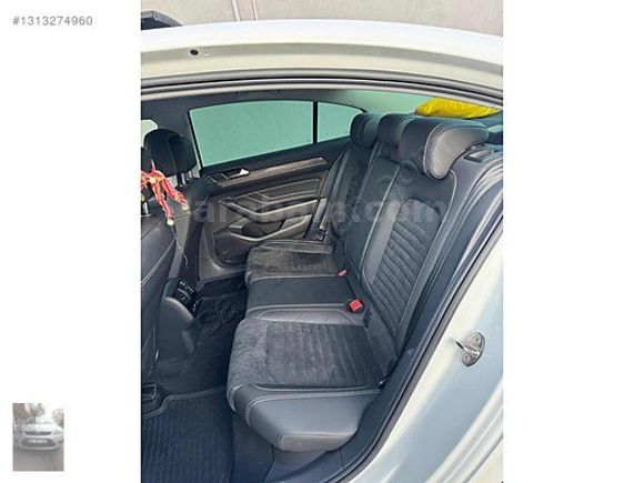 HATASIZ BOYASIZ 24 BİN KM R-LİNE PASSAT