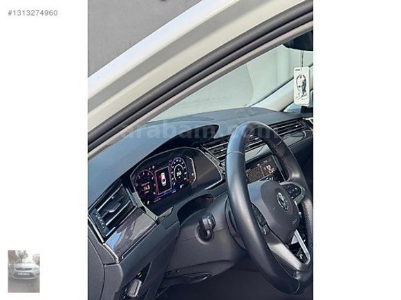 HATASIZ BOYASIZ 24 BİN KM R-LİNE PASSAT