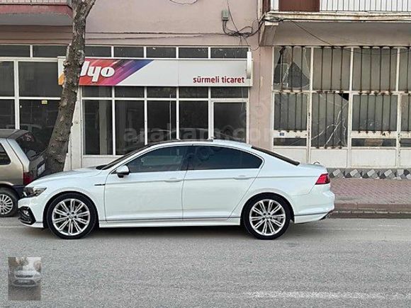 HATASIZ BOYASIZ 24 BİN KM R-LİNE PASSAT