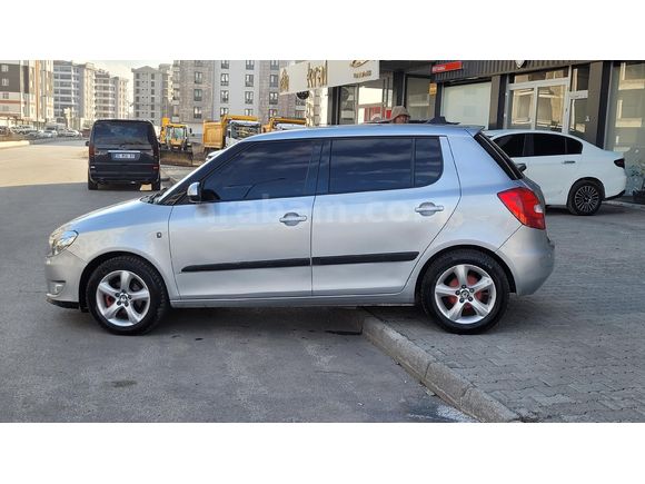 Sahibinden Skoda Fabia 1.2 Elegance 2013 Model