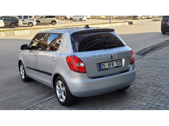 Sahibinden Skoda Fabia 1.2 Elegance 2013 Model