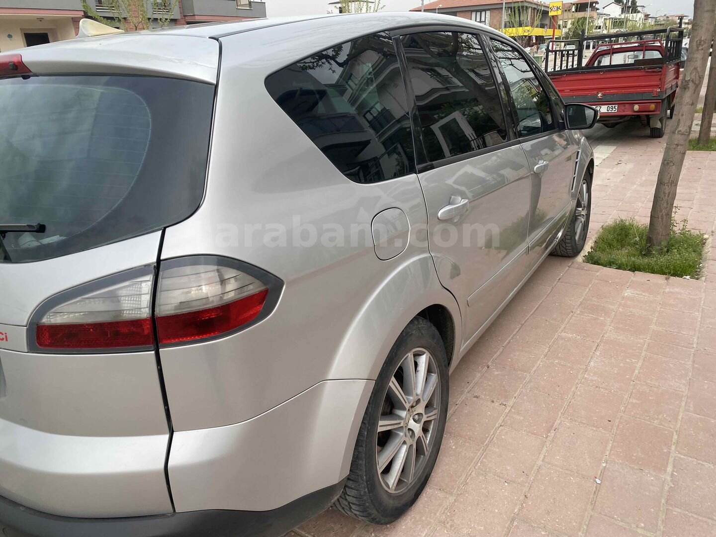 Sahibinden Ford S-Max 2.0 TDCi Titanium 2006 Model Denizli 196.000 km Gri (titanyum) 4