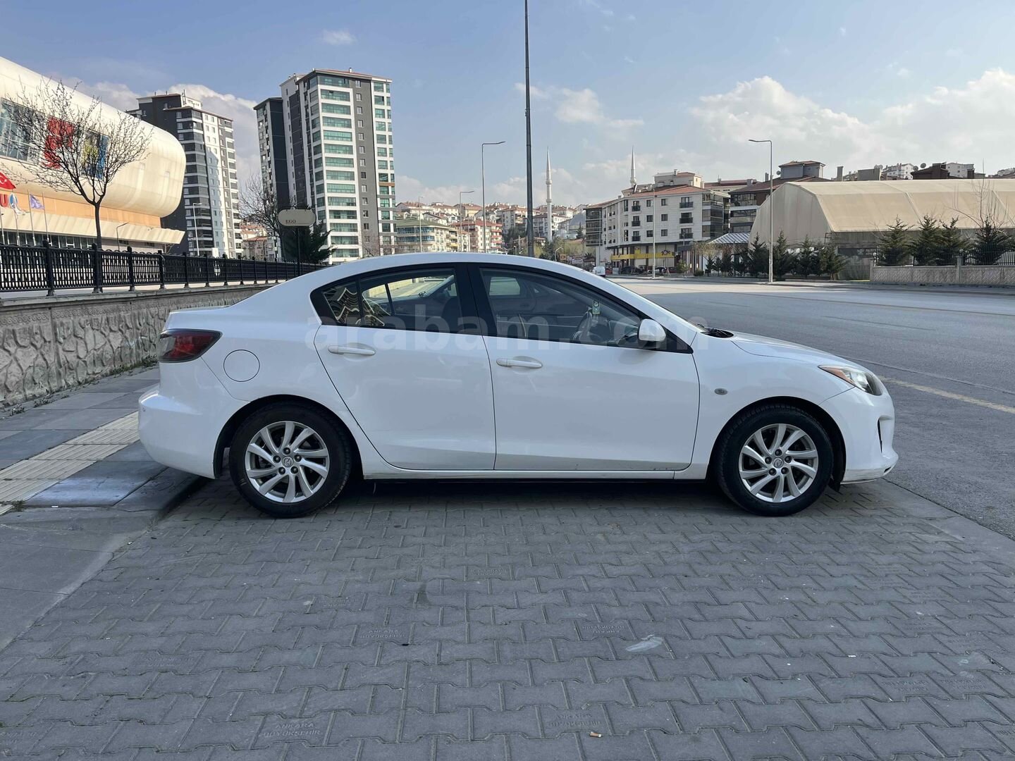 Sahibinden Mazda 3 1.6 Touring 2012 Model 4