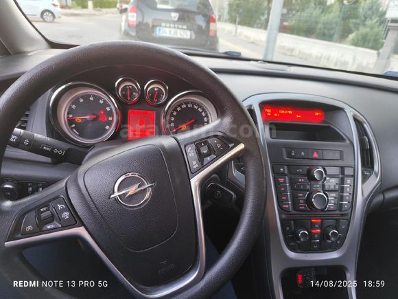 Sahibinden Opel Astra 1.6 Edition 2017 Model  80.000 km Beyaz