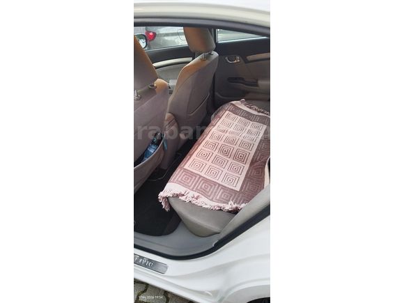 2012 model Honda Civic 1.6i VTEC Premium