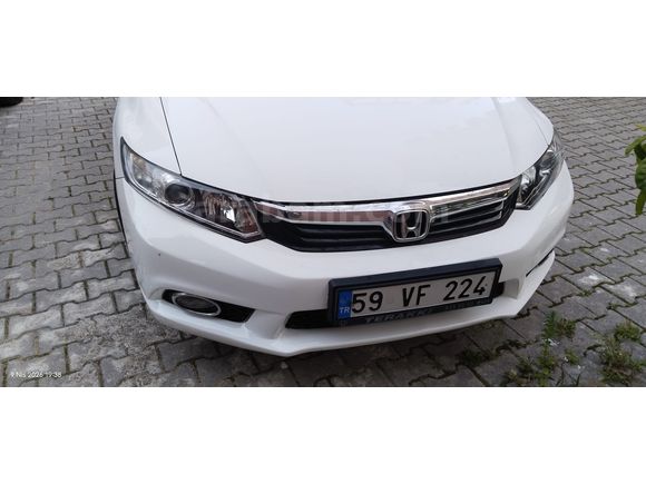2012 model Honda Civic 1.6i VTEC Premium