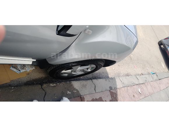 Sahibinden Dacia Duster 1.5 dCi Laureate 2012 Model  306.000 km Gri