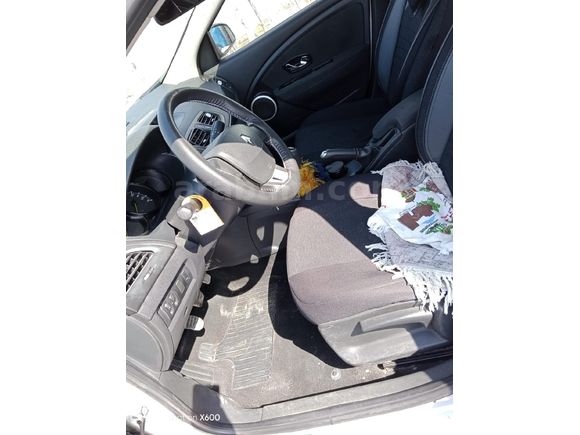 Sahibinden Renault Fluence 1.5 dCi Extreme Edition 2012 Model
