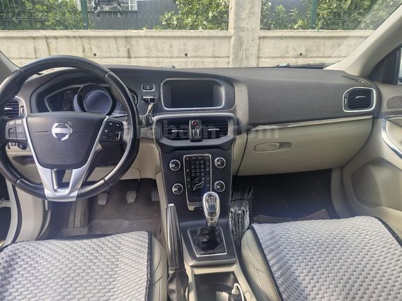Sahibinden Volvo V40 1.6 D Advance 2013 Model