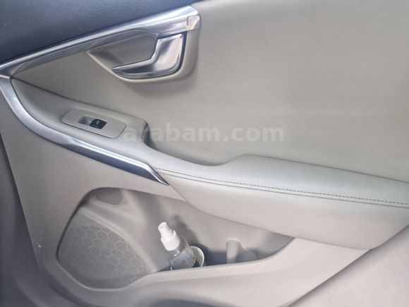 Sahibinden Volvo V40 1.6 D Advance 2013 Model