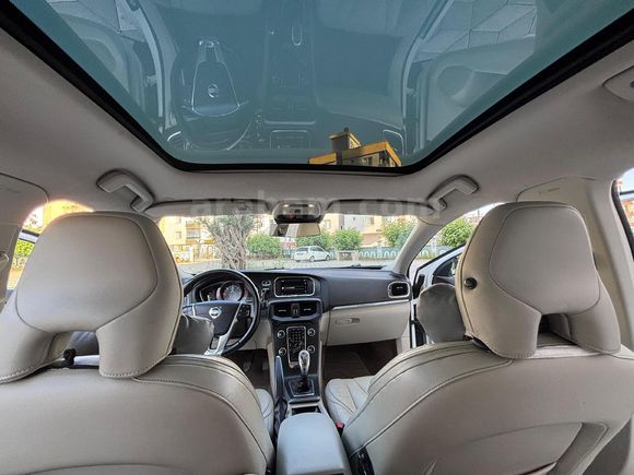 Sahibinden Volvo V40 1.6 D2 Advance 2013 Model