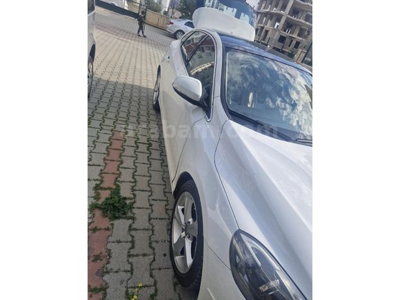 Sahibinden Volvo V40 1.6 D Advance 2013 Model