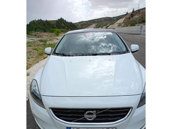 Sahibinden Volvo V40 1.6 D Advance 2013 Model