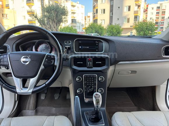 Sahibinden Volvo V40 1.6 D2 Advance 2013 Model