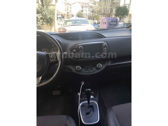 Sahibinden  acil satılık Toyota Yaris 1.5 Style 2017 Model 