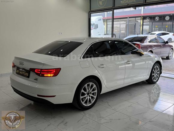 Audi a4 sedan 2.0 TDi Quattro Dynamic
