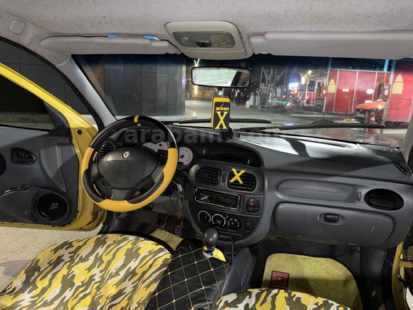 Sıfır muayene. Renault Megane 1.6 Coupe RXI 2000 Model 