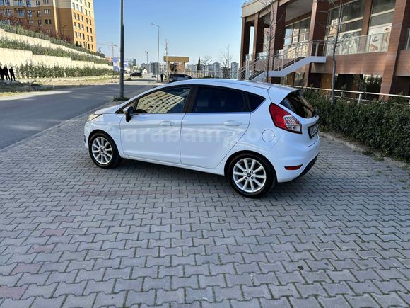 Sahibinden Ford Fiesta 1.6 Titanium 2016 Model 