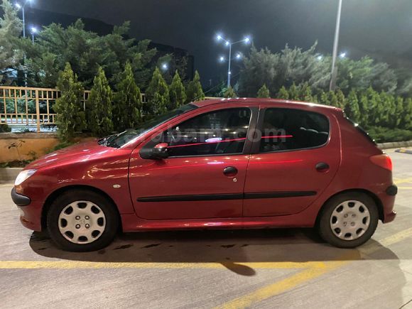 Sahibinden Peugeot 206 1.4 Fever 2008 Model  149.000 km Kırmızı