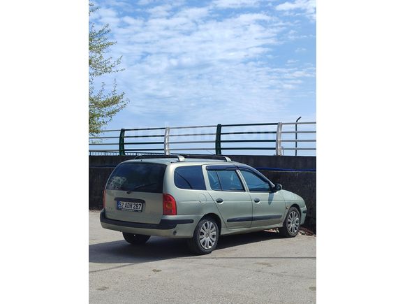 temiz aile arabası/ Renault Megane 1.6 RTE/ 2001 Model