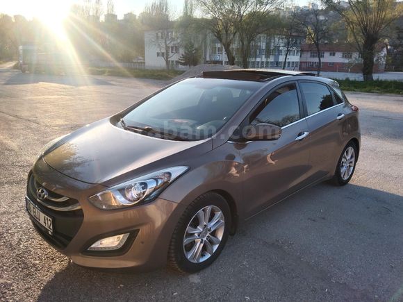Sahibinden Hyundai i30 1.6 CRDi Elite 2012 Model