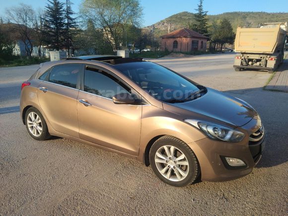 Sahibinden Hyundai i30 1.6 CRDi Elite 2012 Model