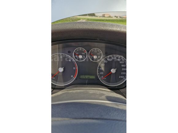 Sahibinden Ford Focus 1.6 TDCi Ghia 2005 Model