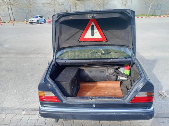 Sahibinden Mercedes - Benz E 200 1993 Model