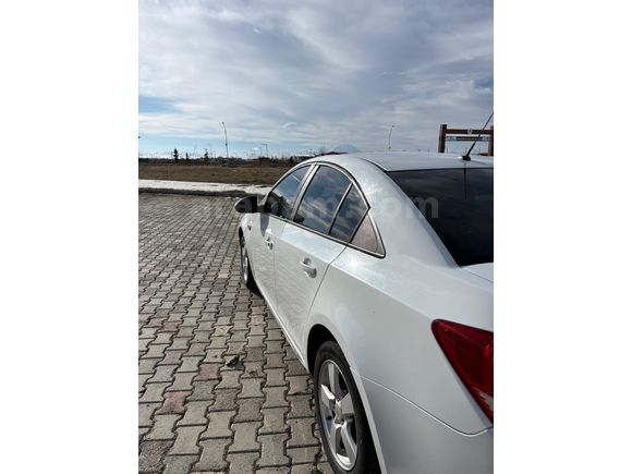 Sahibinden Chevrolet Cruze 1.6 LS 2011 Model