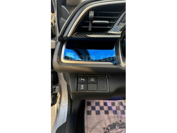 ASEL AUTO’DAN HONDA CİVİC TYPER DÖNÜŞÜMLÜ DÜŞÜK KM ÇOK TEMİZ 