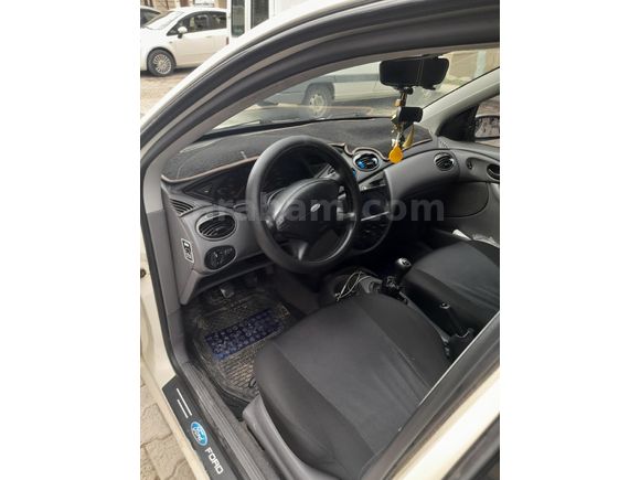 Sahibinden Ford Focus 1.6 Ambiente 2000 Model