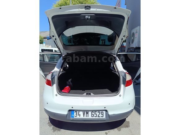 SAHİBİNDEN TEMİZ MEGANE 3
